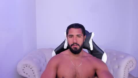 santiago_huntt online show from October 2025 03:56:02 PM