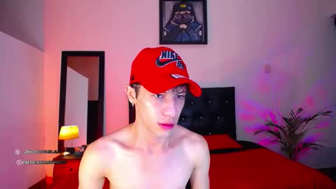 SANTAGO online show from October 2025 09:55:01 AM