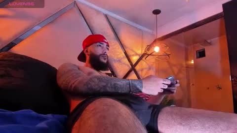 Santiago Hincapiie online show from March 2026 03:45:02 AM