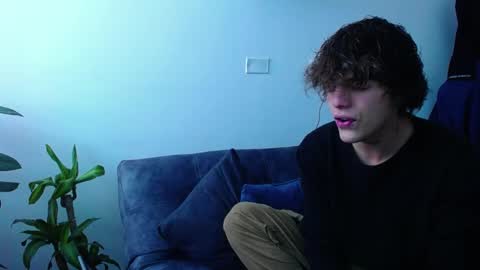 Santii online show from December 2024 06:52:02 PM