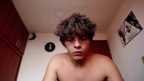 Santii online show from January 2025 07:53:01 PM