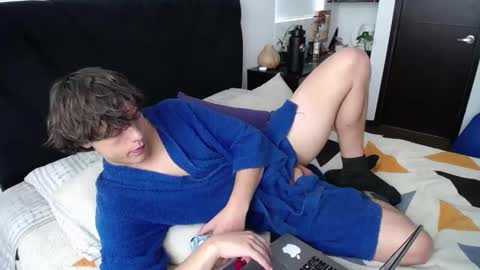 Santii online show from January 2025 06:21:01 PM