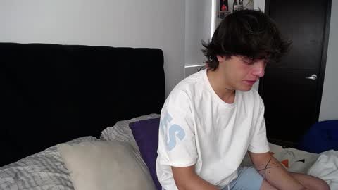 Santii online show from February 2025 04:53:02 PM