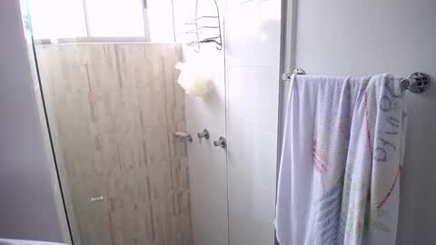 Santii online show from February 2025 06:47:02 PM