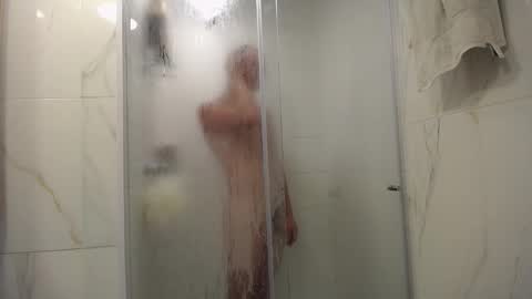 Santii online show from October 2025 01:19:01 PM