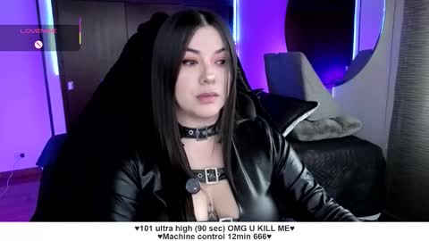 Liah Santos online show from November 2025 06:21:01 PM