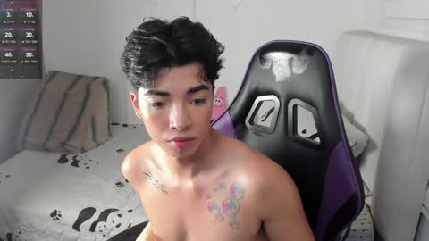 Mr. Santiago online show from February 2025 04:32:02 PM