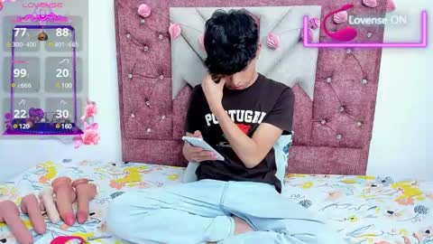 Snapshot of santy_carrington chatting on March 2025 08:55:01 PM Santiago Carrington online show from March 2025 08:55:01 PM