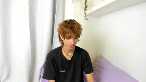 Snapshot of santy_kitty chatting on February 2025 12:04:01 AM kitty online show from February 2025 12:04:01 AM