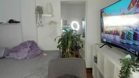 Snapshot of santy_kitty chatting on November 2025 08:10:01 PM kitty online show from November 2025 08:10:01 PM