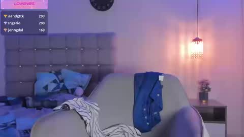 santy_stump online show from September 2025 09:15:01 PM