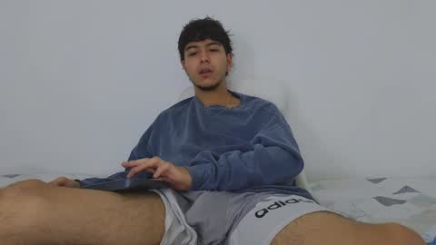 Snapshot of santybig18 chatting on February 2025 06:12:01 AM santybig18 online show from February 2025 06:12:01 AM