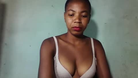 sanyah0123 online show from December 2025 10:35:01 AM