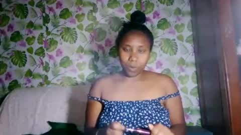 Snapshot of sanyah513 chatting on June 2026 12:18:01 PM sanya online show from June 2026 12:18:01 PM
