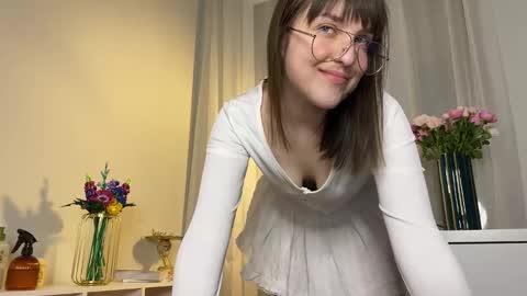 Anny online show from November 2025 04:41:02 PM