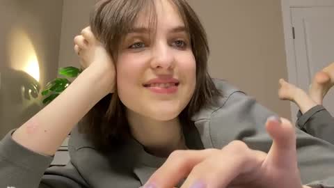 Anny online show from April 2026 11:50:01 PM