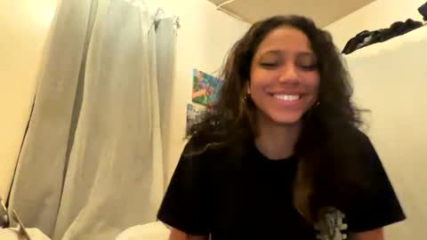 Snapshot of sapphire_honest chatting on December 2025 03:16:02 AM sapphire online show from December 2025 03:16:02 AM