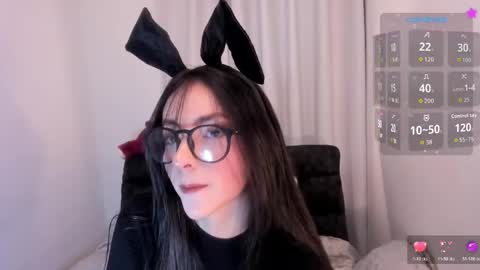 Snapshot of sara_alvarez_1 chatting on May 2026 06:20:01 AM Sara online show from May 2026 06:20:01 AM