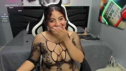 Snapshot of sara_bdsm chatting on October 2025 02:13:01 PM sara_bdsm online show from October 2025 02:13:01 PM