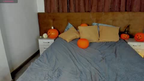 Snapshot of sara_frayy chatting on October 2025 10:06:01 AM Sarah online show from October 2025 10:06:01 AM