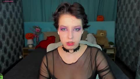 Snapshot of sara_frayy chatting on October 2025 09:00:02 AM Sarah online show from October 2025 09:00:02 AM