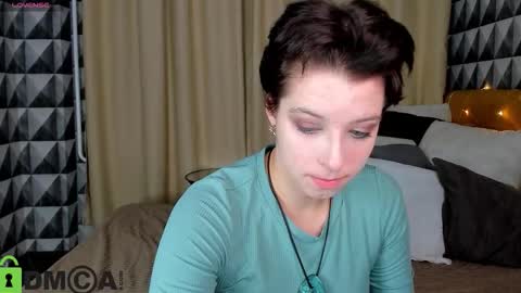 Snapshot of sara_frayy chatting on November 2025 01:05:01 AM Sarah online show from November 2025 01:05:01 AM