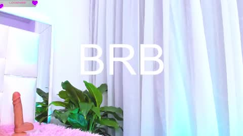 Snapshot of sara_goddess01 chatting on February 2025 03:25:01 AM Sara online show from February 2025 03:25:01 AM