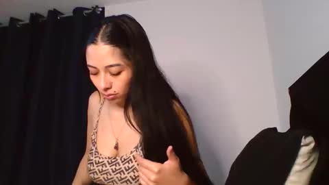 Snapshot of sara_gomez1_ chatting on November 2025 12:19:01 AM sara_gomez1_ online show from November 2025 12:19:01 AM