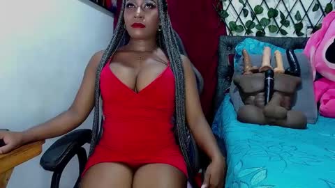 Snapshot of sara_greyx chatting on February 2025 11:33:02 PM Sara Greyx online show from February 2025 11:33:02 PM