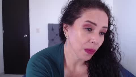 Snapshot of sara_hot46 chatting on December 2024 02:06:02 PM Sara hot46 online show from December 2024 02:06:02 PM