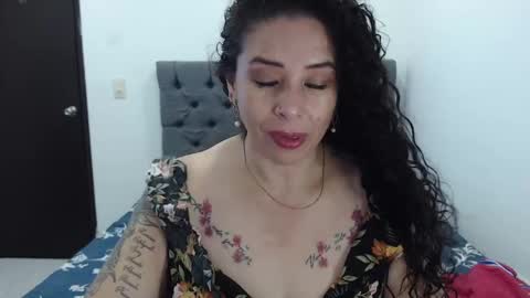 Snapshot of sara_hot46 chatting on January 2025 10:59:01 AM Sara hot46 online show from January 2025 10:59:01 AM