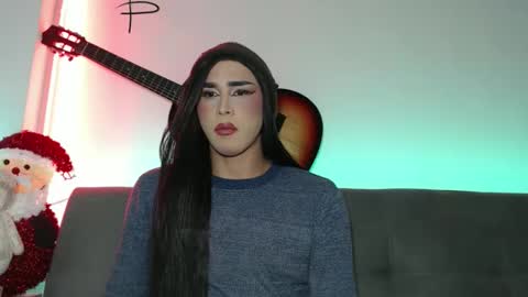 sara_hunter12 online show from December 2025 05:45:02 AM