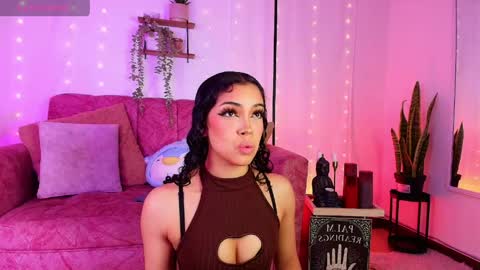 Snapshot of sara_jhonsonn chatting on May 2026 01:25:02 AM Sara Jhonson online show from May 2026 01:25:02 AM