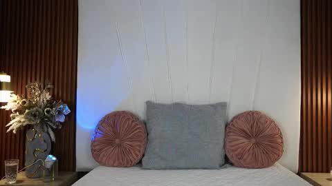 Snapshot of sara_jonesxx chatting on January 2026 07:18:01 PM Sara Jones online show from January 2026 07:18:01 PM