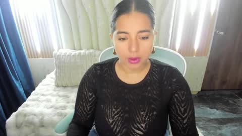 sarah  LIZCANO....... online show from April 2026 10:31:01 AM