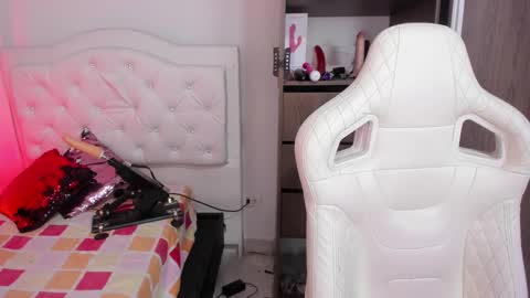 Snapshot of sara_martin_ chatting on January 2025 10:21:01 PM sara online show from January 2025 10:21:01 PM