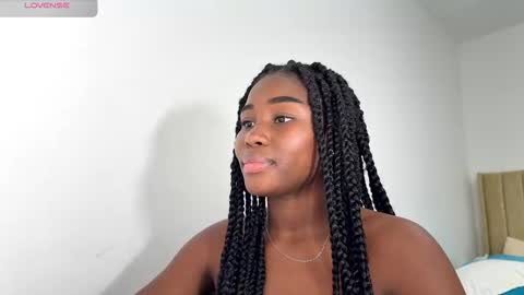 Snapshot of sara_muscle chatting on September 2025 12:36:02 AM Sara online show from September 2025 12:36:02 AM