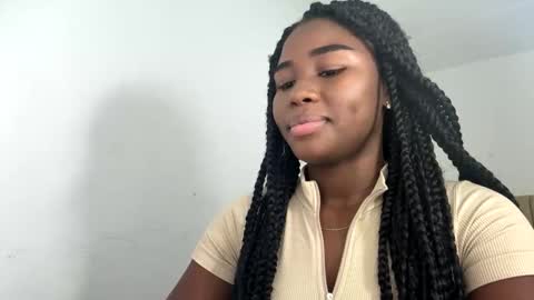Snapshot of sara_muscle chatting on September 2025 07:07:02 PM Sara online show from September 2025 07:07:02 PM