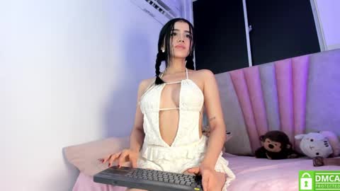 Sara  online show from June 2026 02:05:02 AM