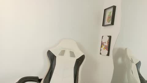 Sara online show from March 2026 04:07:01 PM