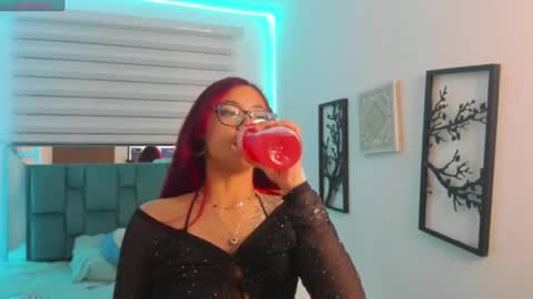 sara_red_x online show from June 2026 03:53:01 AM