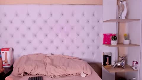 sara_salgado online show from September 2025 11:15:01 AM