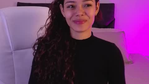 Snapshot of sara_sharma chatting on October 2025 02:32:02 PM sara online show from October 2025 02:32:02 PM