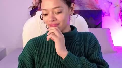 Snapshot of sara_sharma chatting on October 2025 03:47:02 PM sara online show from October 2025 03:47:02 PM