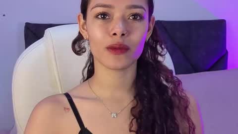 Snapshot of sara_sharma chatting on November 2025 02:29:01 PM sara online show from November 2025 02:29:01 PM