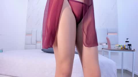 sara_sm1th_ online show from April 2026 12:03:01 PM