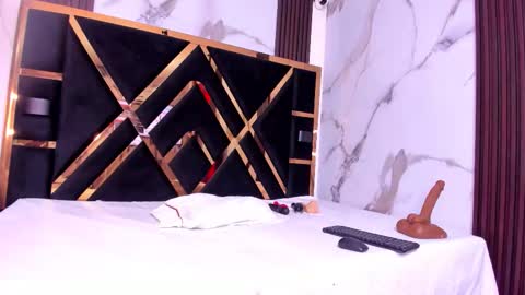 sara_tourner online show from November 2025 11:21:01 AM