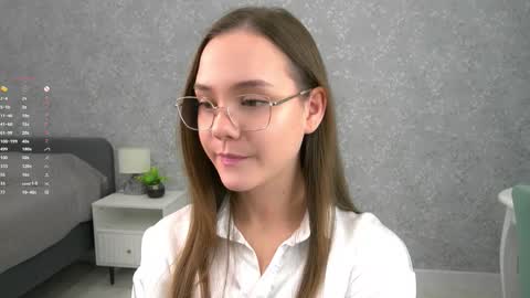 Im Sara  online show from December 2025 06:12:02 PM