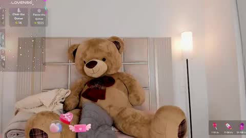 Sara Miller  online show from February 2025 12:58:02 AM