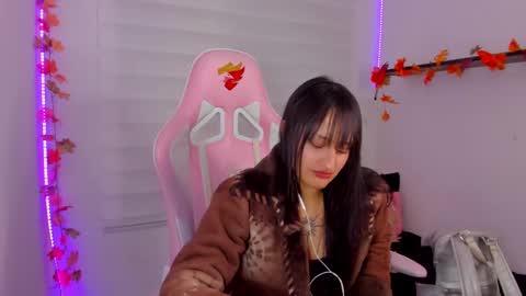 Sarah Ramirez online show from November 2025 03:01:02 AM